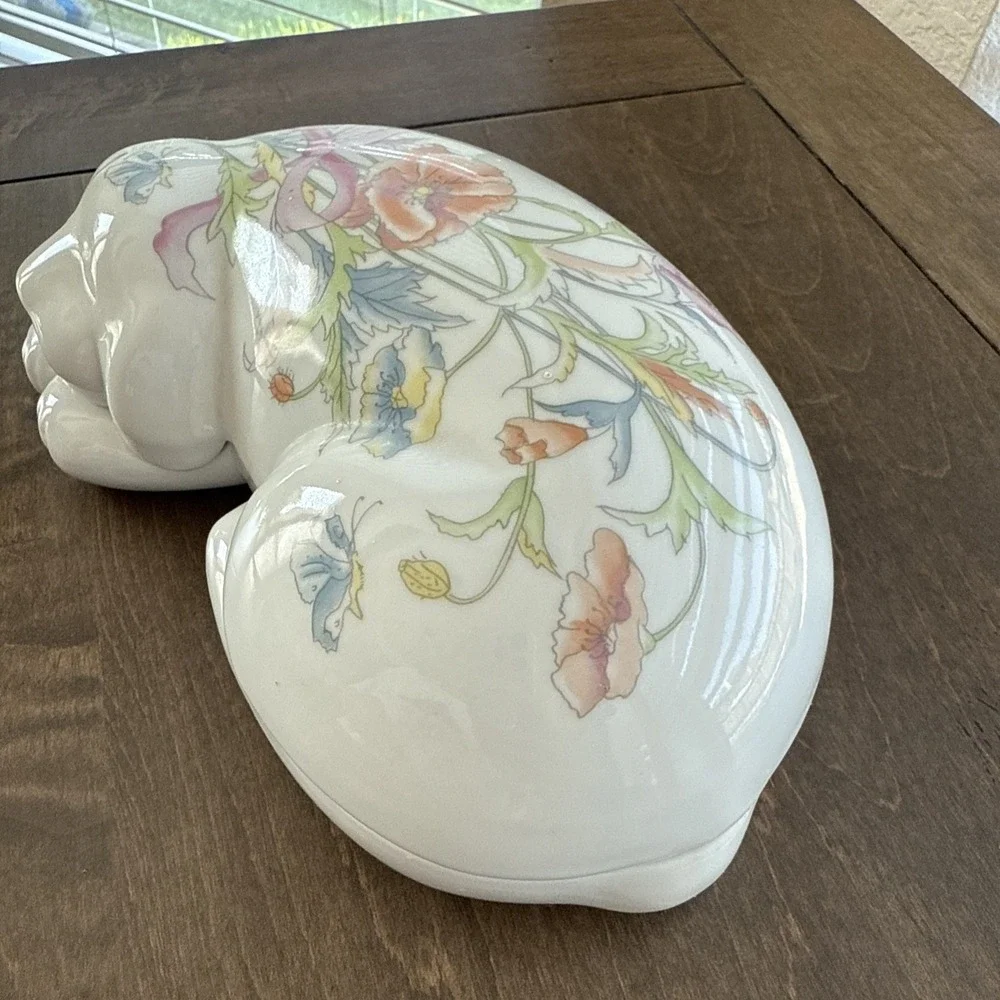 60s VTG Elizabeth Arden DOG Trinket BOX Wild Flower BUTTERFLIES Vanity Decor